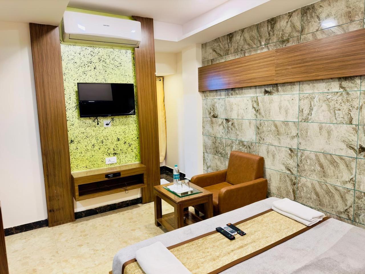 Sheraton Grande At Puratchi Thalaivar Dr Mgr Central Railway Station Chennai Esterno foto